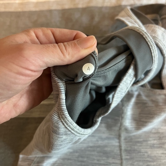 Lululemon tank top - Picture 4 of 4